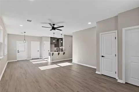 813 E 31st St, Bryan, TX 77803 photo 5