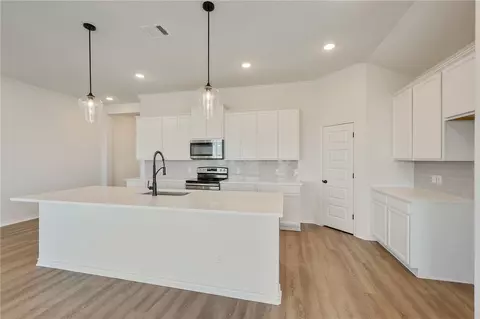 3100 Brady Ct, Bryan, TX 77808 photo 9