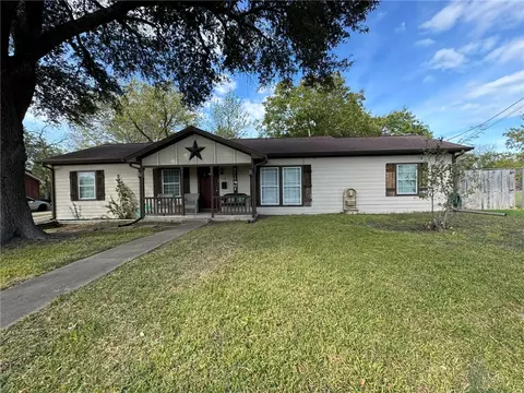 110 Williamson Dr, Bryan, TX 77801