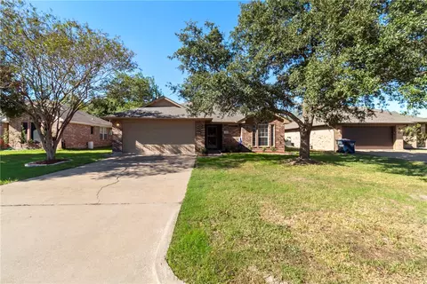 2521 Pinon Ct, Bryan, TX 77802 photo 4