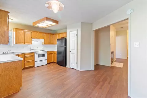 2521 Pinon Ct, Bryan, TX 77802 photo 10