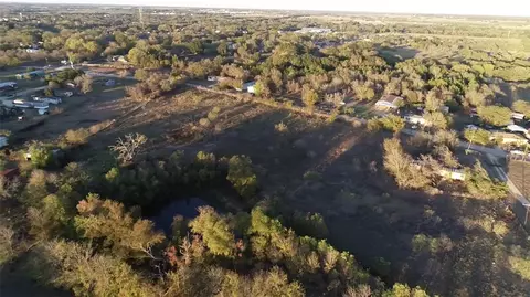 982 Old Somerville Rd, Caldwell, TX 77836