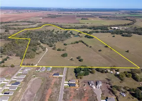 1015 Cr 268, Snook, TX 77878