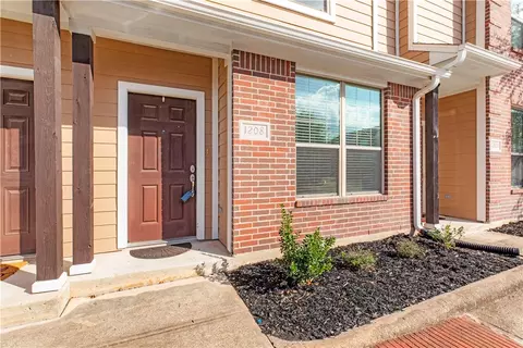 1000 Spring Loop 1208, College Station, TX 77840