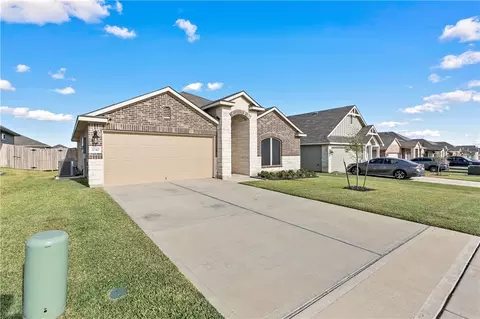 Exterior - 2040 Chief St, Bryan, TX 77807 photo 3 of 5