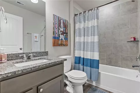Bath - 2040 Chief St, Bryan, TX 77807 photo 1 of 2