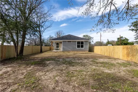 Exterior - 1915 Marshall Ave, Bryan, TX 77803 photo 3 of 3