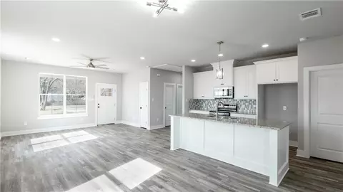 Living - 1915 Marshall Ave, Bryan, TX 77803 photo 5 of 6
