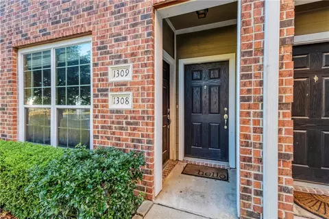 1198 Jones Butler Road 1309, College Station, TX 77840