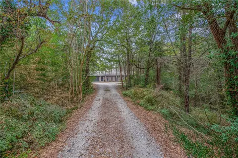 5590 Timberwood Dr, College Station, TX 77845