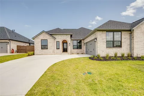 4308 Fox River Ln, Bryan, TX 77802 photo 2