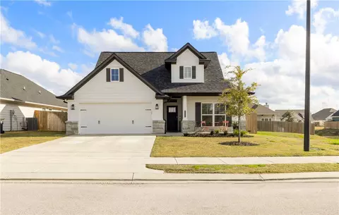 1908 Meridian Ct, Bryan, TX 77807