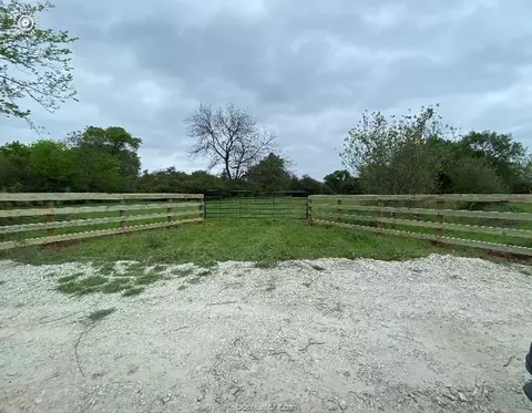 12435 Batson Loop, Normangee, TX 77871 photo 8