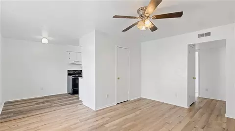 2808 2815 Cypress Bend Cir, Bryan, TX 77801 photo 8