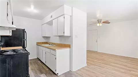 2808 2815 Cypress Bend Cir, Bryan, TX 77801 photo 11