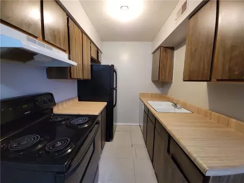 2808 2815 Cypress Bend Cir, Bryan, TX 77801 photo 22