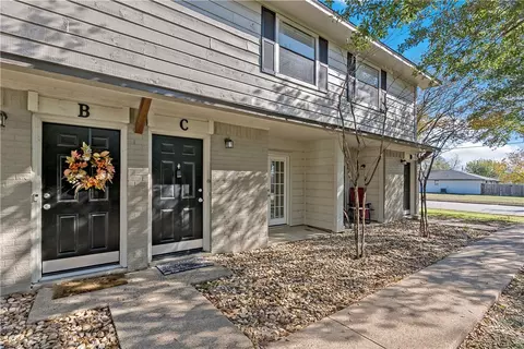 1407 Airline Drive C, College Station, TX 77845