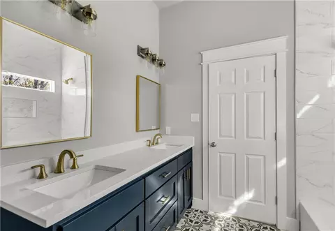 Bath - 609 Waco St, Bryan, TX 77803 photo 1 of 3