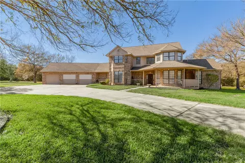13562 Headwater Ln, College Station, TX 77845