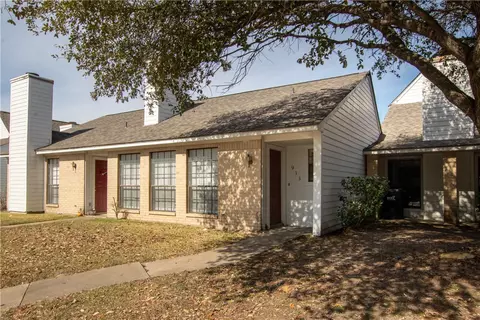 933 Spring Loop, College Station, TX 77840