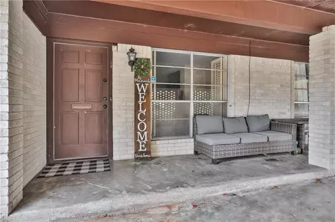 1906 Sharon Dr, Bryan, TX 77802 photo 5