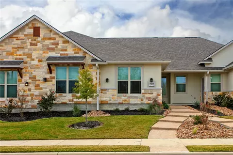 1747 Summit Crossing Ln, College Station, TX 77845