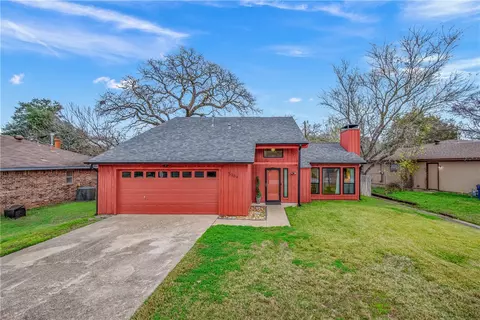 3009 Adrienne Dr, College Station, TX 77845