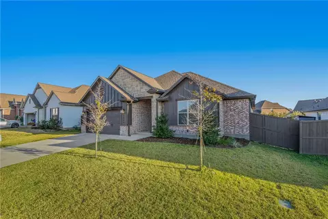 Exterior - 5008 Greyrock Dr, Bryan, TX 77802 photo 2 of 5