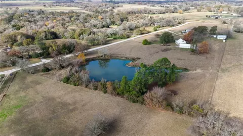 1548 Jim Mathis Rd, Bryan, TX 77808 photo 2