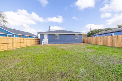 Exterior - 1113 Lowery St, Bryan, TX 77803 photo 3 of 3