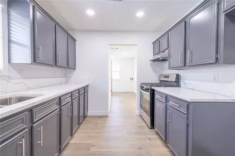 Entry Way - 1113 Lowery St, Bryan, TX 77803 photo 5 of 6