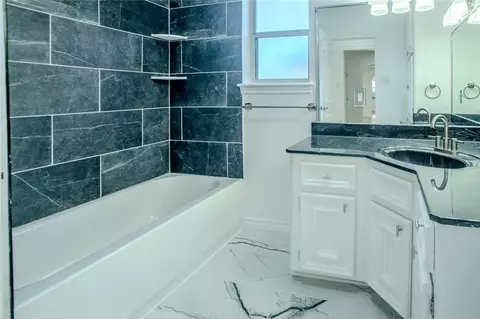 Bath - 2802 Brandywine Cir, Bryan, TX 77807 photo 6 of 6