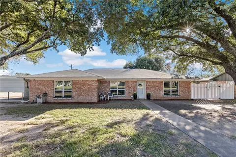 2310 Barak Ln, Bryan, TX 77802