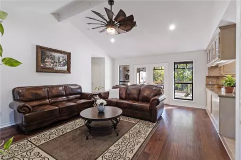 4309 Warwick Ln, Bryan, TX 77802 photo 8