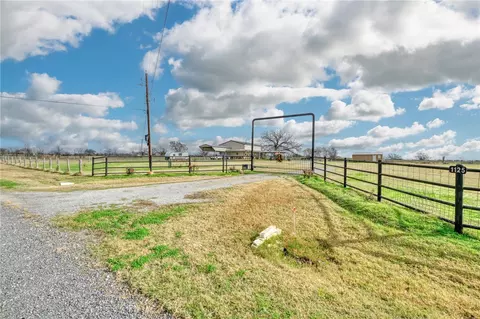 1125 Baker Ln, Madisonville, TX 77864