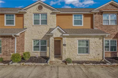 301 SW Parkway 310, College Station, TX 77840