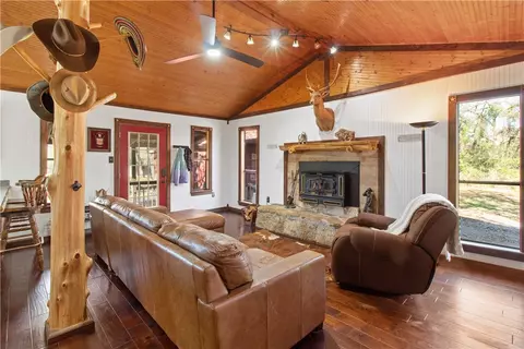 Living - 9010 Oakridge Dr, Bryan, TX 77808 photo 4 of 6