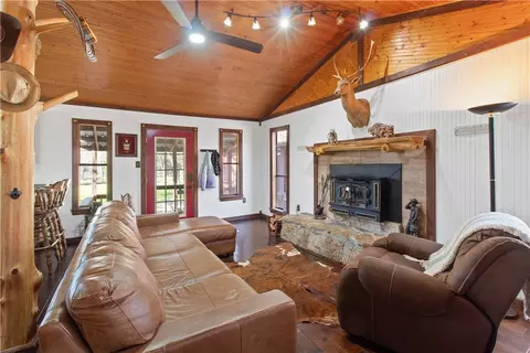 Living - 9010 Oakridge Dr, Bryan, TX 77808 photo 2 of 6
