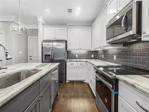 3072 Peterson Cir, Bryan, TX 77802