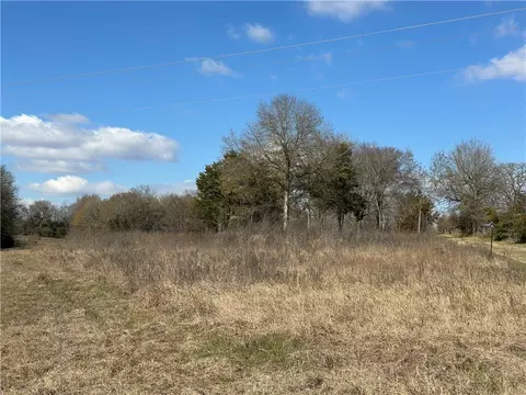10892 Fm 391, Hearne, TX 77859