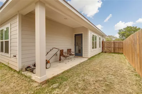 1015 Henderson St, Bryan, TX 77803 photo 18