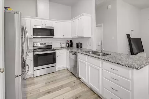 1015 Henderson St, Bryan, TX 77803 photo 7