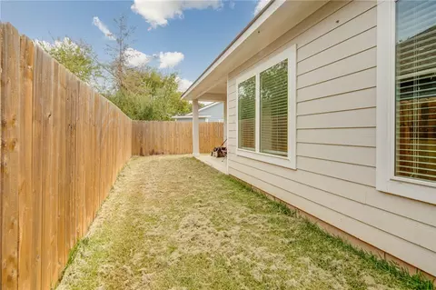 1015 Henderson St, Bryan, TX 77803 photo 19