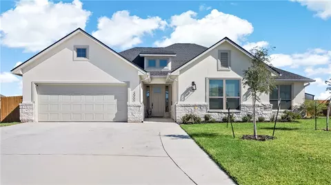 3000 Blackfoot Ct, Bryan, TX 77808
