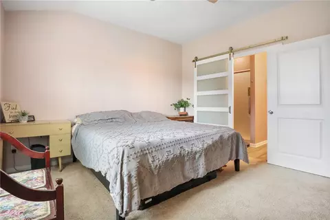 Bedroom - 5513 Fox Bluff Dr, Bryan, TX 77807 photo 2 of 3