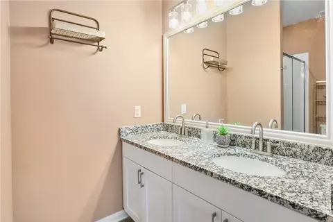 Bath - 5513 Fox Bluff Dr, Bryan, TX 77807 photo 2 of 4