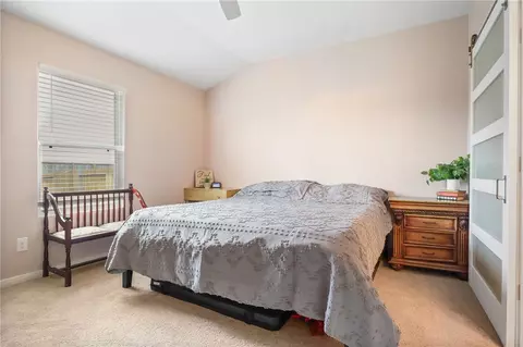 Bedroom - 5513 Fox Bluff Dr, Bryan, TX 77807 photo 3 of 3