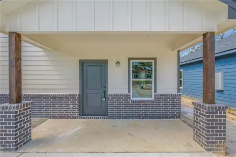Exterior - 2004 Stevens, Bryan, TX 77803 photo 2 of 4