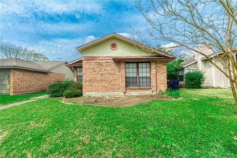 705 Lincoln Ave, College Station, TX 77840