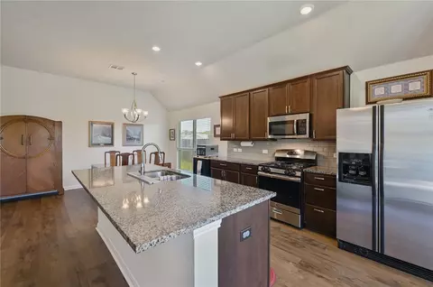 2074 Positano Loop, Bryan, TX 77808 photo 4